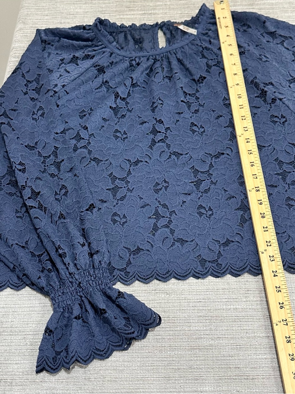 Free People Navy Blue Olivia Balloon‎ Sleeve Lace Blouse Size Medium - Picture 7 of 11